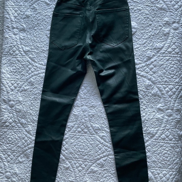 Express Women's Skinny High Rise Faux Leather Hunter Green Pants Size 0 - Picture 8 of 11